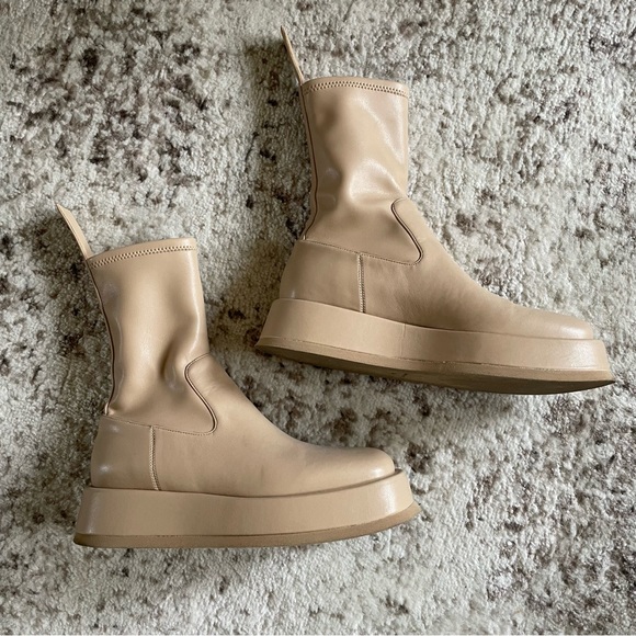 GIA BORGHINI x RHW Ankle Flat Boot - Picture 2 of 4